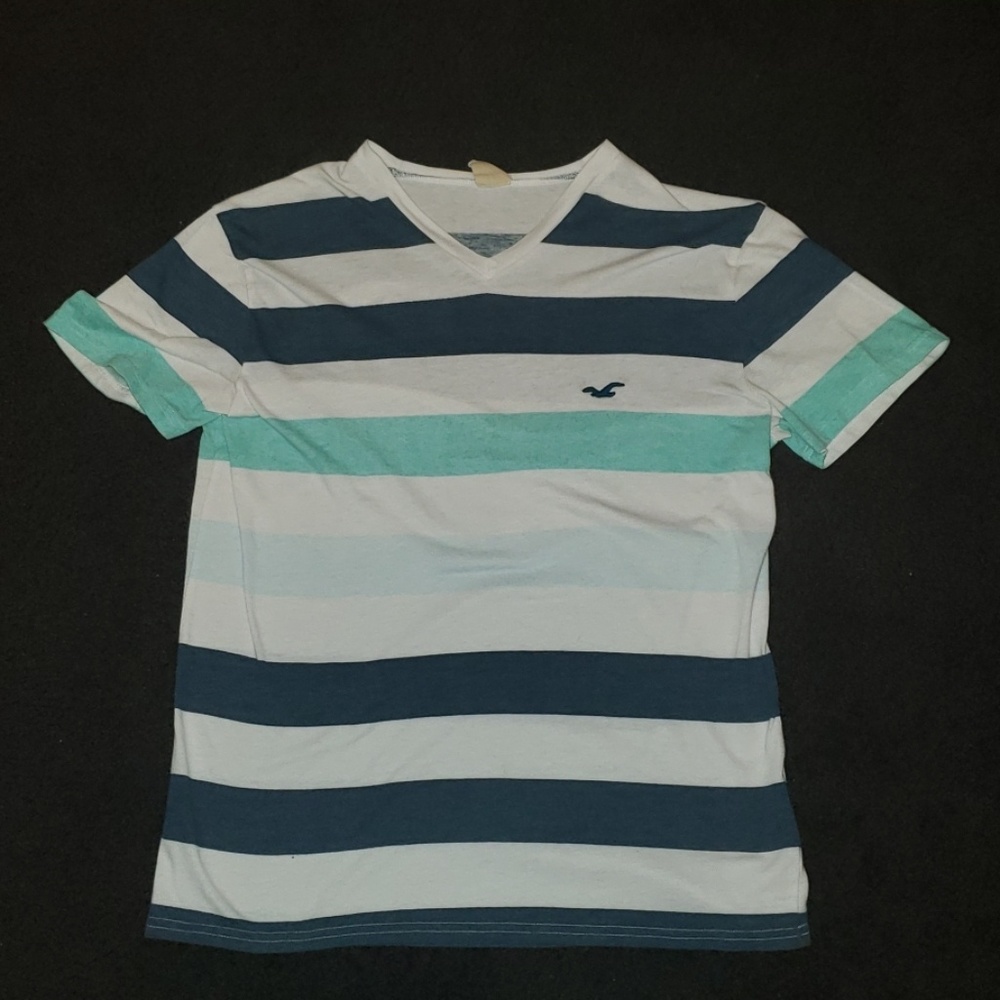 V-neck shirt